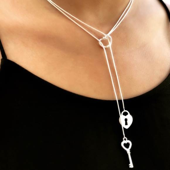 💝925 Sterling Silver Heart &Key Lariat Necklace💝 - Picture 3 of 3